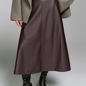 Ladies skirt size M New without tags